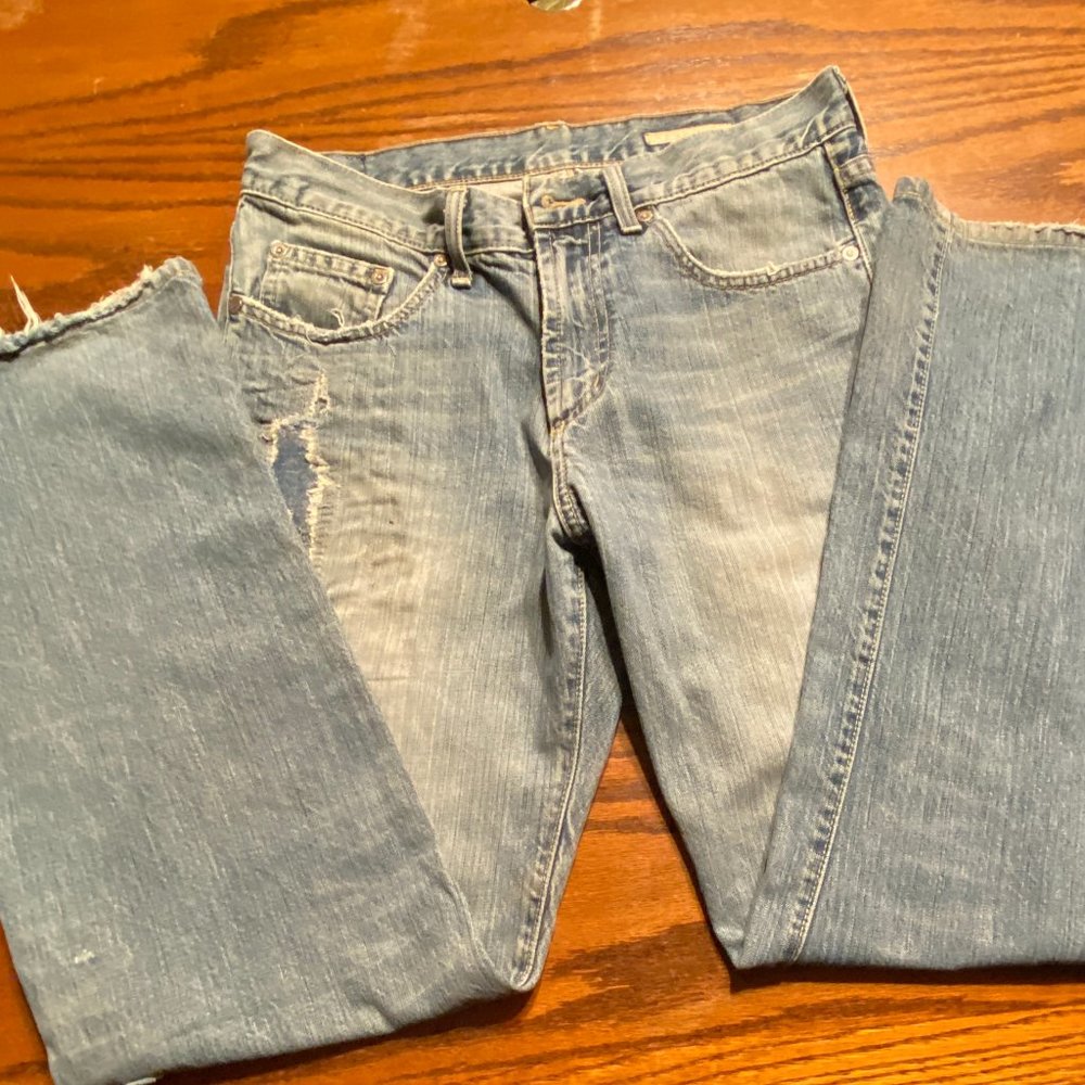 Stylish Chip Pepper Barely Distressed Jeans